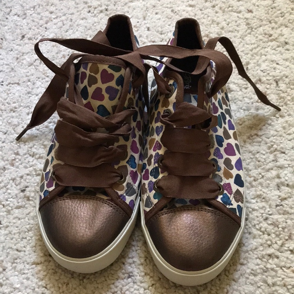 Brighton Lovey Heart Canvas Sneakers. Size 8.